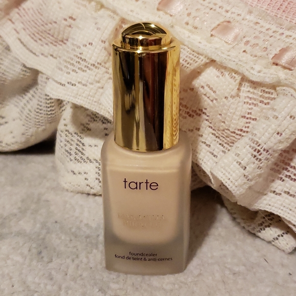 Tarte maracuja miracle foundcealer fair